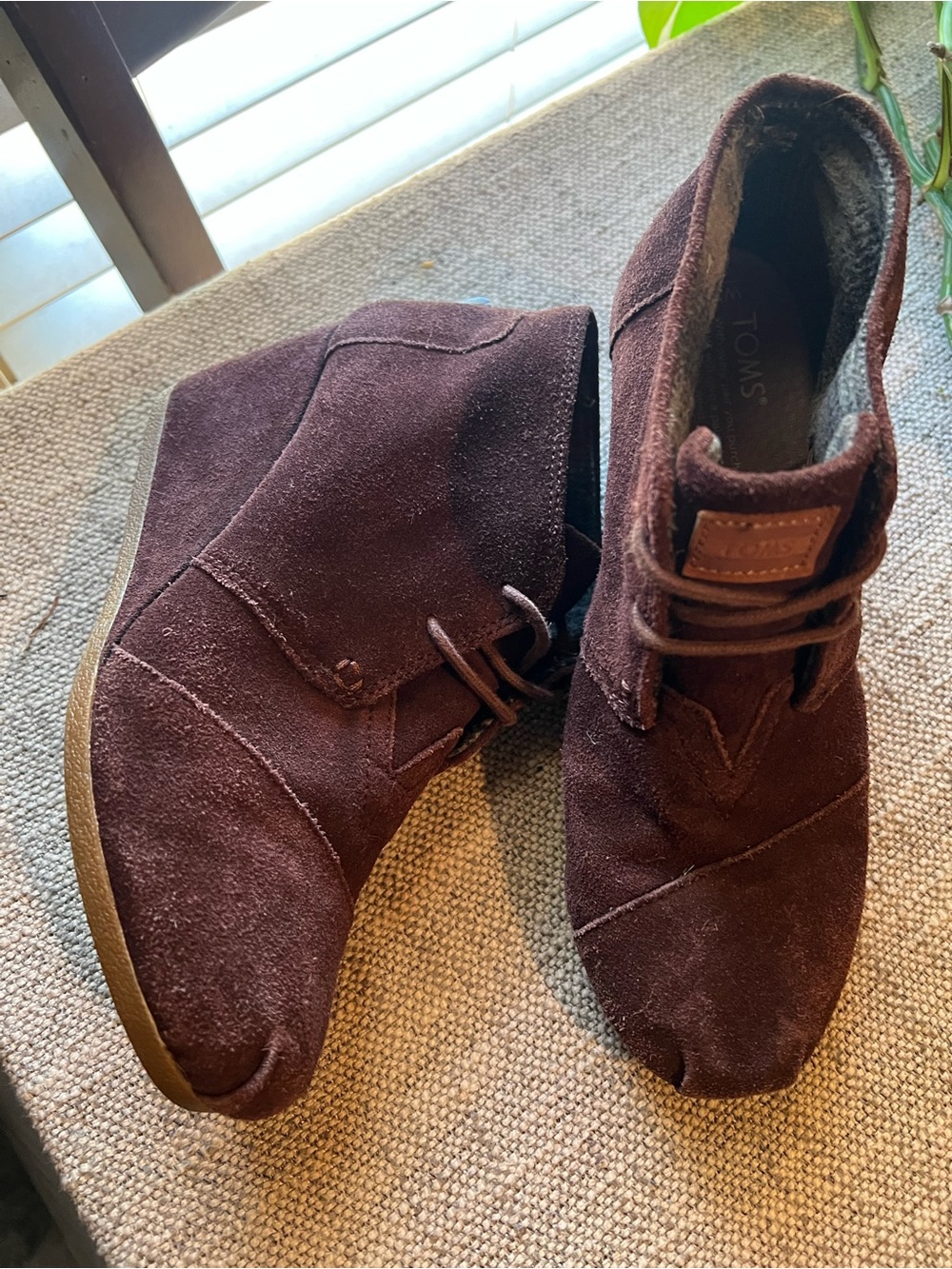 TOMS dark brown wedge suede lace up fall booties women size 7.5